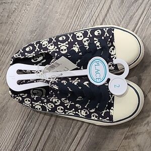 Children's Place Skull & Bone Canvas Sneakers Size 2